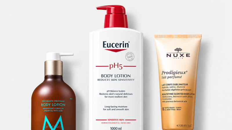 Hydratační mléka a krémy — Moroccanoil Fragrance Originale Body Lotion Tělové mléko 360 ml, Eucerin pH5 Body Lotion 1000 ml, NUXE Prodigieux Beautifying Scented Body Lotion 200 ml; tři produkty na světlém šedém pozadí