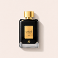 Černý flakon Lattafa Ejaazi EDP 100 ml se zlatým víčkem a etiketou na světlém pozadí – MrRizz