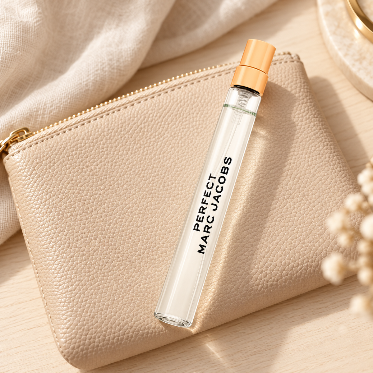 Marc Jacobs Perfect EDT 10 ml – produkt v prostředí