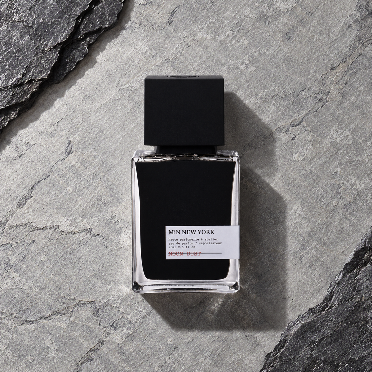 MiN New York Scent Stories Vol. 1 Moon Dust EDP 75 ml – parfém v prostředí, pohled shora s bočním stínem