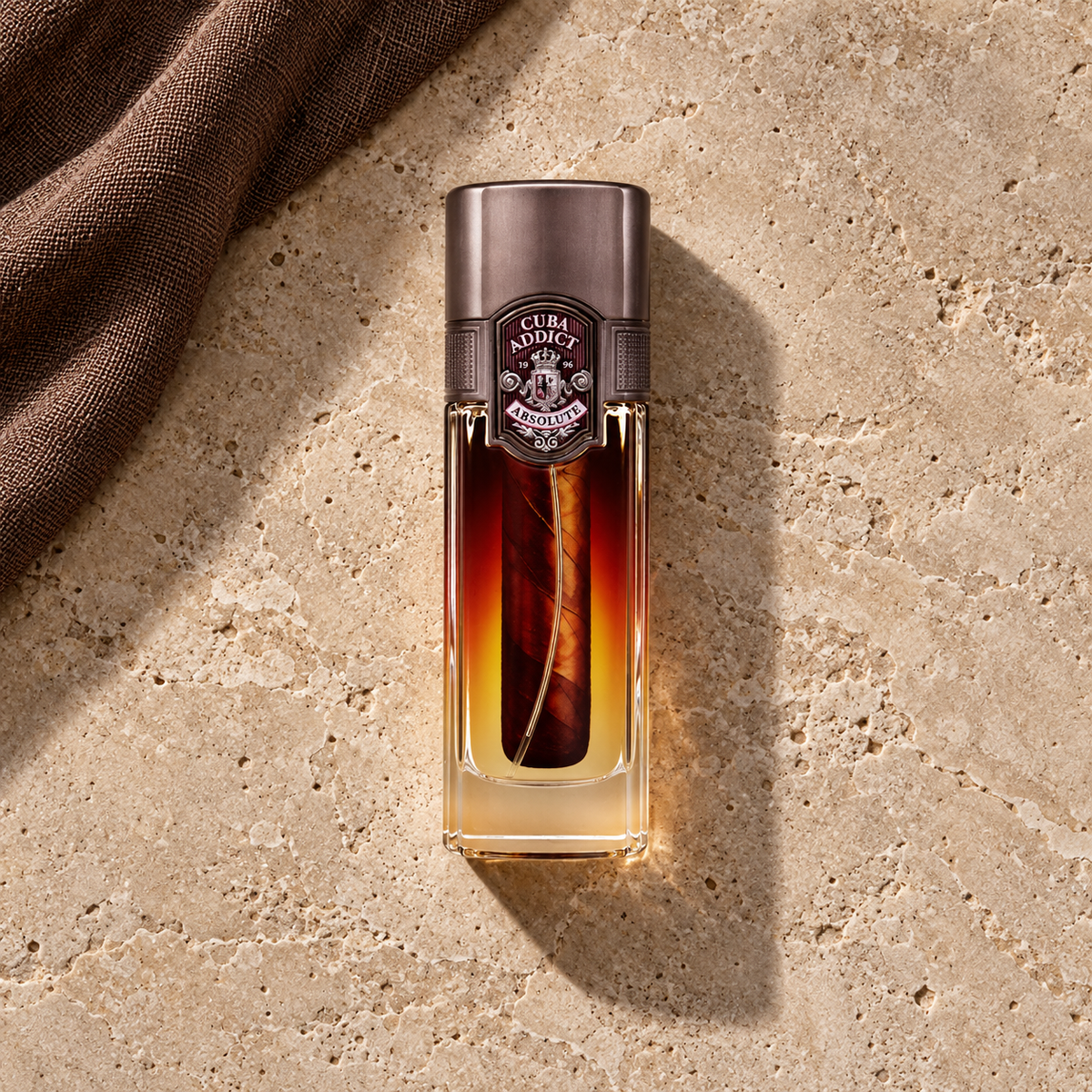 Cuba Addict Absolute 100 ml – parfém v prostředí, pohled shora s bočním stínem