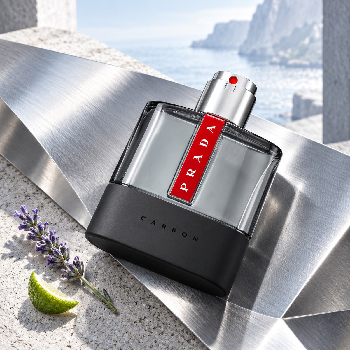 Prada Luna Rossa Carbon EDT v minerálním zátiší s levandulí a bergamotem – MrRizz