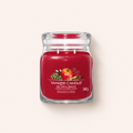 Yankee Candle Signature Red Apple Wreath – vonná svíčka 368 g
