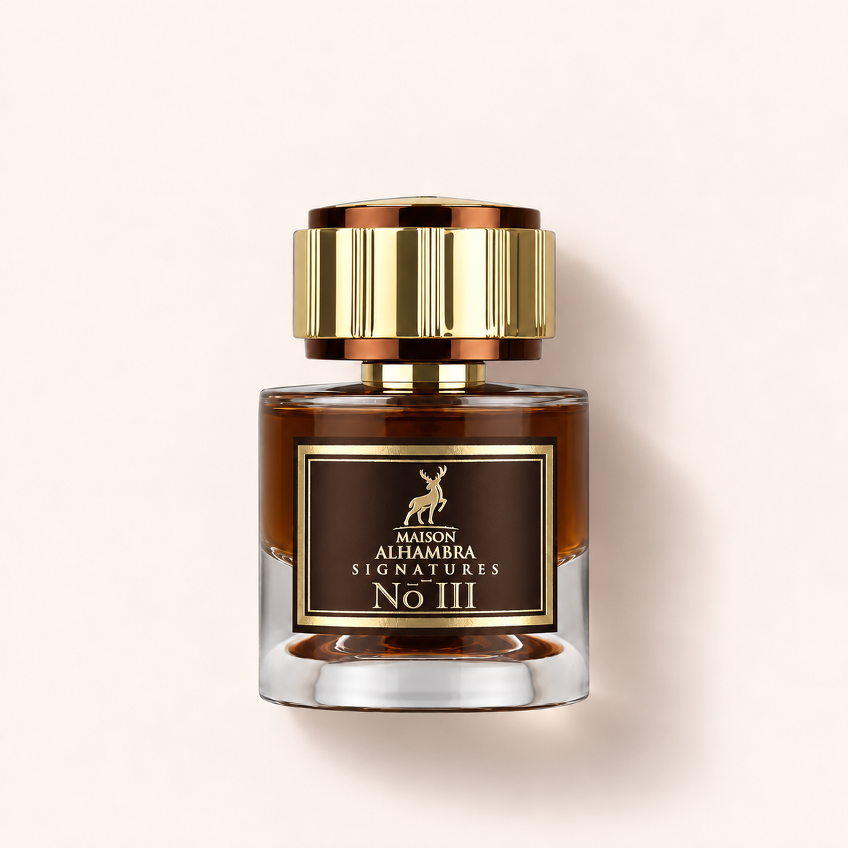 Maison Alhambra Signatures No. III 50 ml – flakon parfému, pohled shora na béžovém pozadí – MrRizz