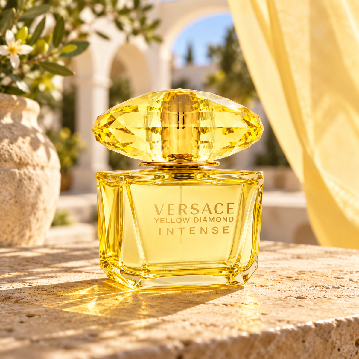 Versace Yellow Diamond Intense EDP 90 ml – atmosférická fotografie – MrRizz