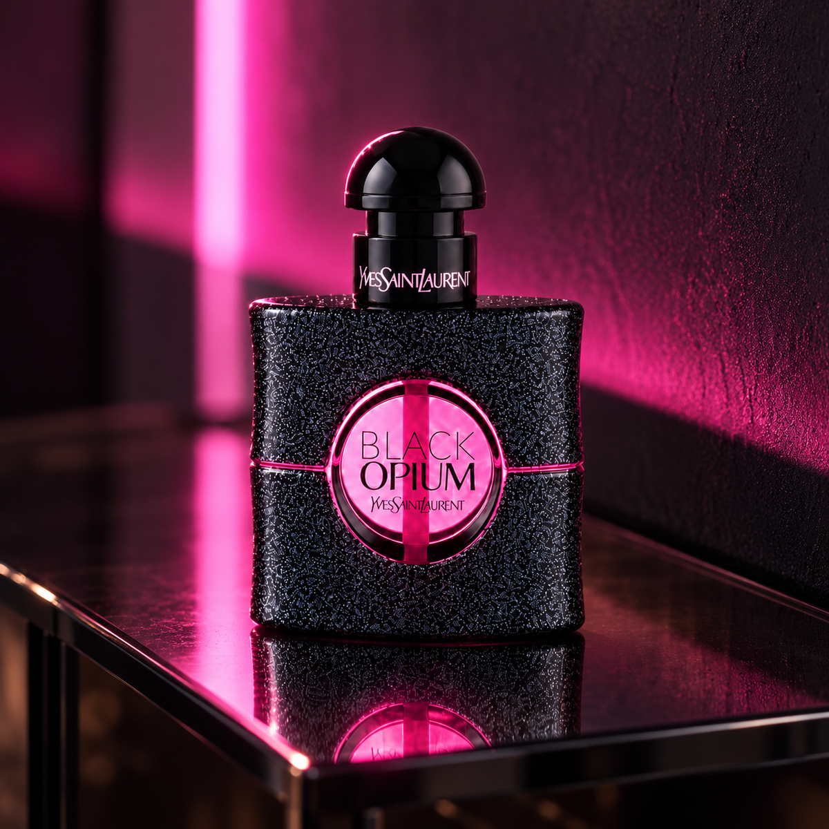 Yves Saint Laurent Black Opium Neon EDP 30 ml – atmosférická fotografie – MrRizz