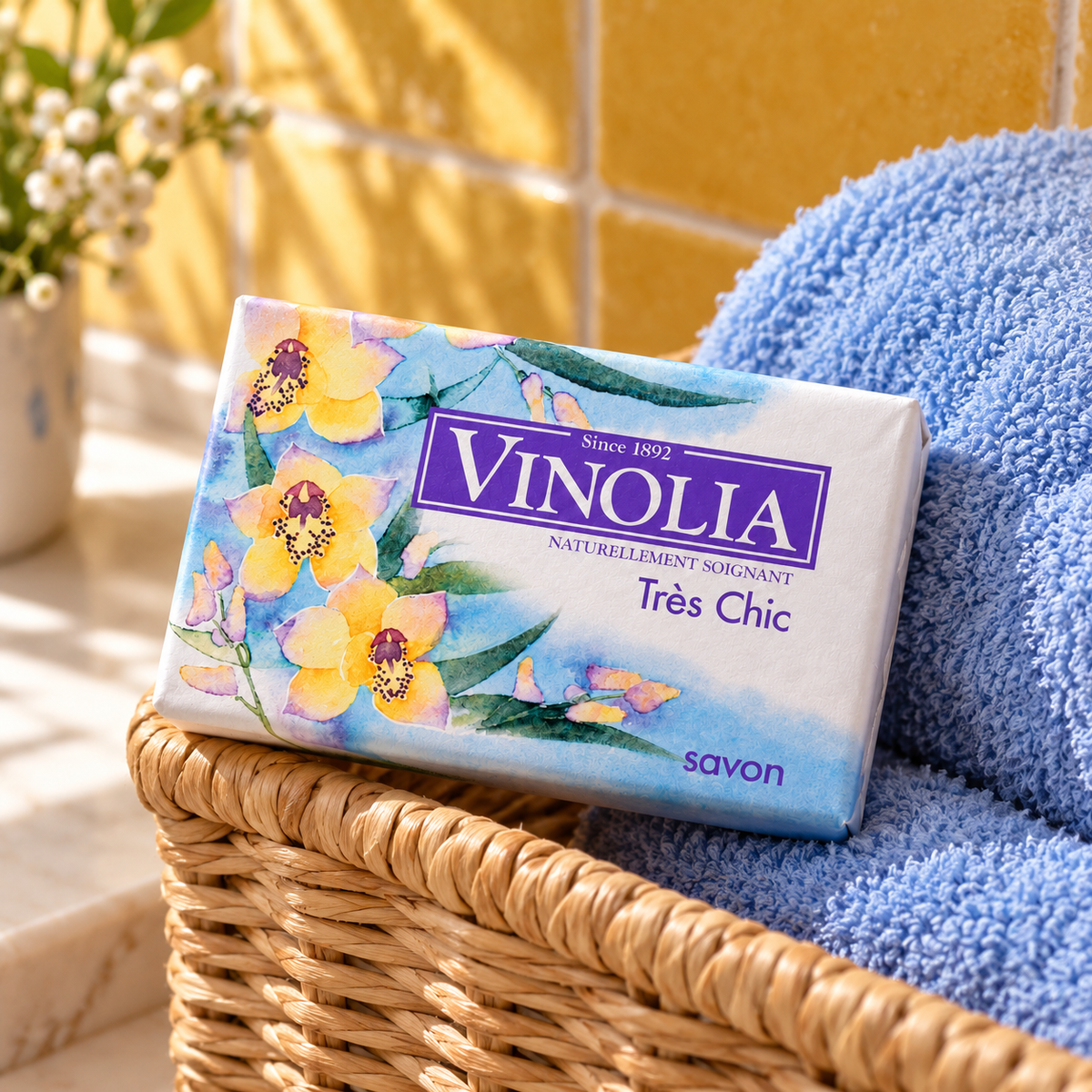 Vinolia Trés Chic Soap 150 ml – atmosférická fotografie – MrRizz