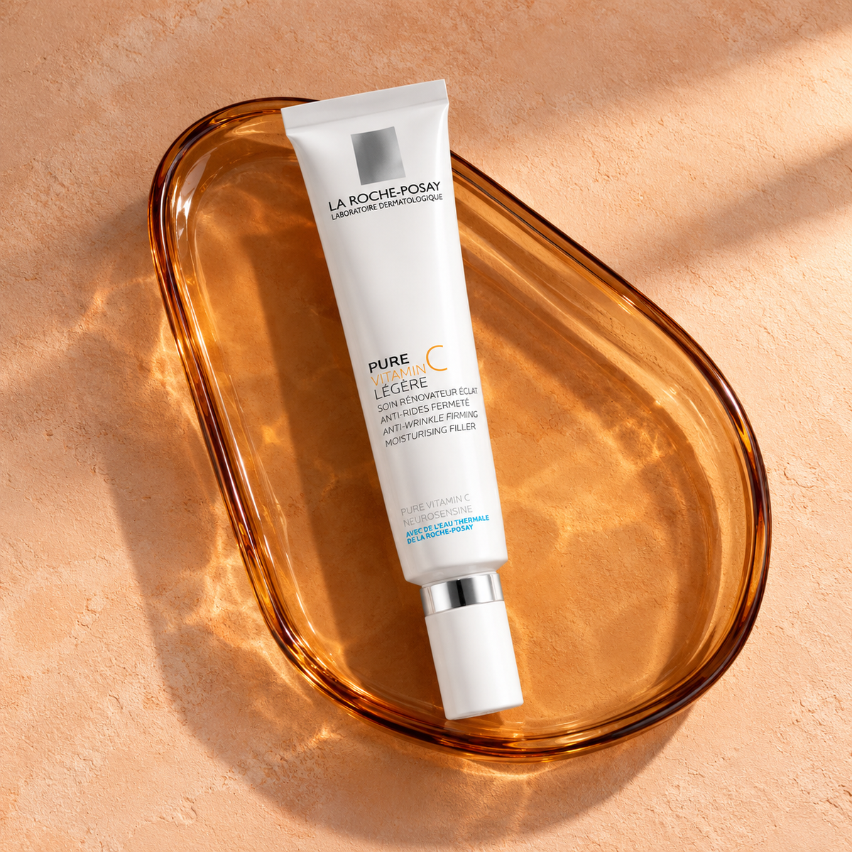 La Roche-Posay Pure Vitamin C Anti-Wrinkle Filler Light 40 ml – atmosférická fotografie – MrRizz
